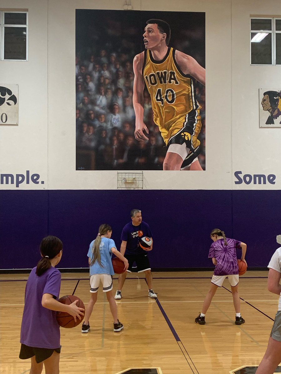 What a great day of basketball!! Our 1st “Light It Up” Clinic was a huge success!!! Being able to start these clinics in the “Chris Street” gym was AWESOME!!!