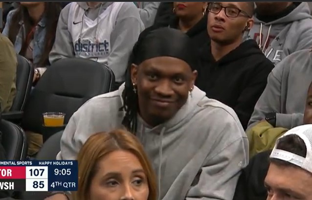 bijan_todd's tweet photo. Former Wizard Kevin Seraphin in the house for Wiz-Raptors! https://t.co/KDglcsBTBQ