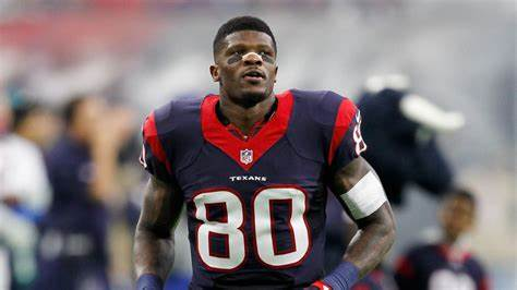 🚨 Hall of Fame Update 

Houston Texans Andre Johnson is a finalist for the NFL Hall of Fame 

1062 Receptions - 14,185 Yards - 70 TD