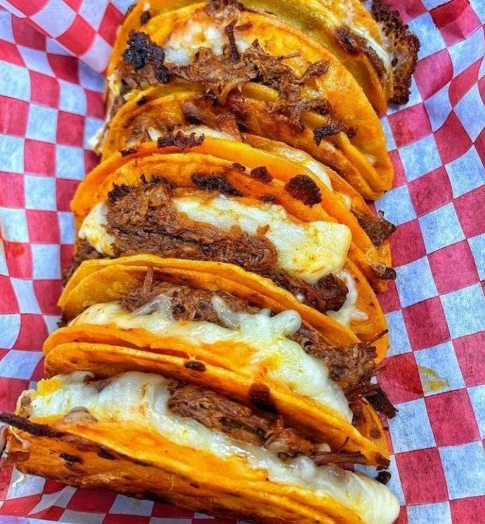 FoodPleaser's tweet photo. Taco Time, eat or pass? https://t.co/UhciuSr4Vk