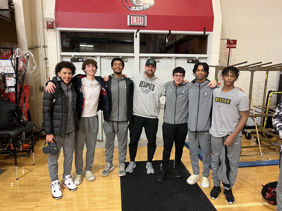 Missing one, but these <a href="/KewpiesMBB/">HickmanMBB</a> guys are why I became head coach. Glad our schedules aligned so that I could watch them play again!