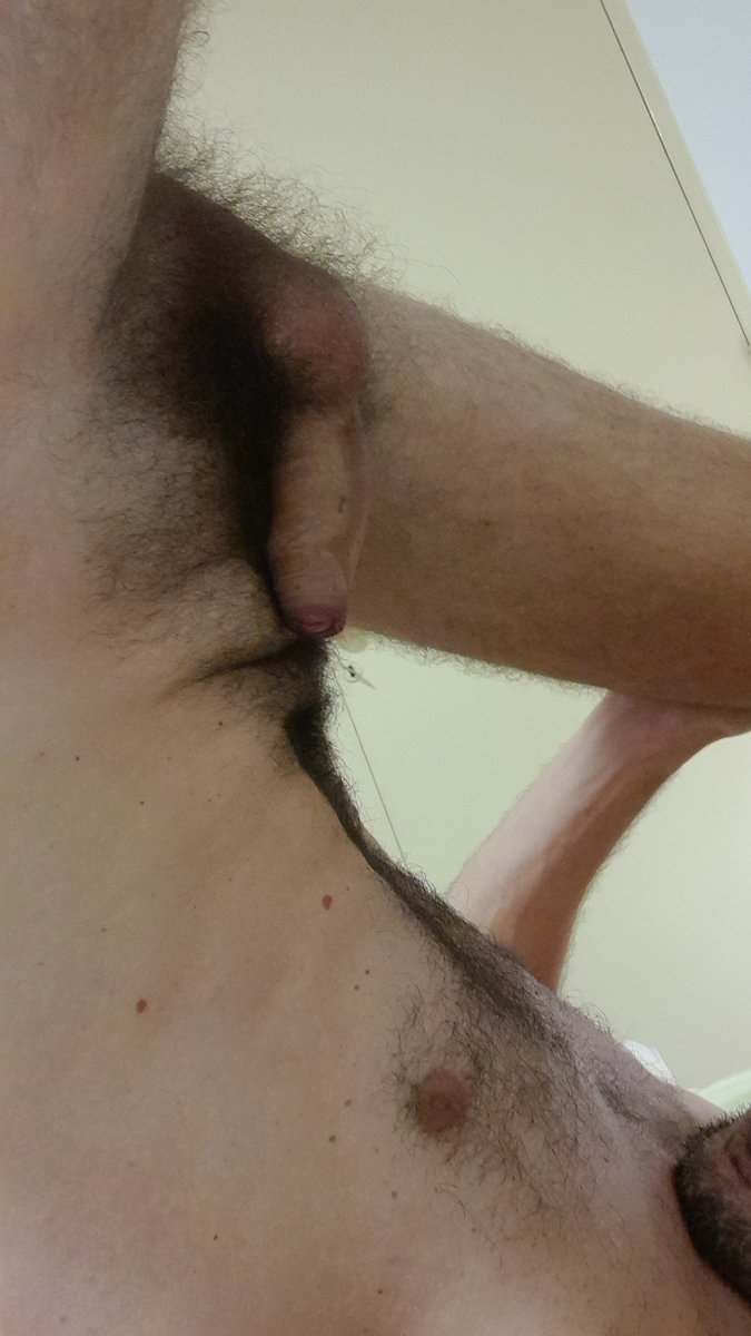 Morboxxxon's tweet photo. Siempre quise chuparme la pija, nunca llegué. Me cobsuelo tirandome la leche en la boca https://t.co/ziaeKiifjb
