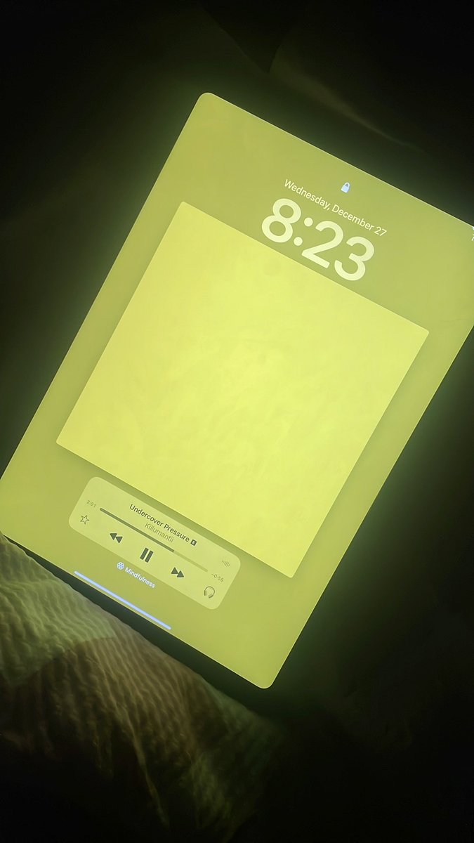 Kamyaaa__'s tweet photo. YALL REMEMBER THESE SONGS???!!?! https://t.co/rbcij3eZWv