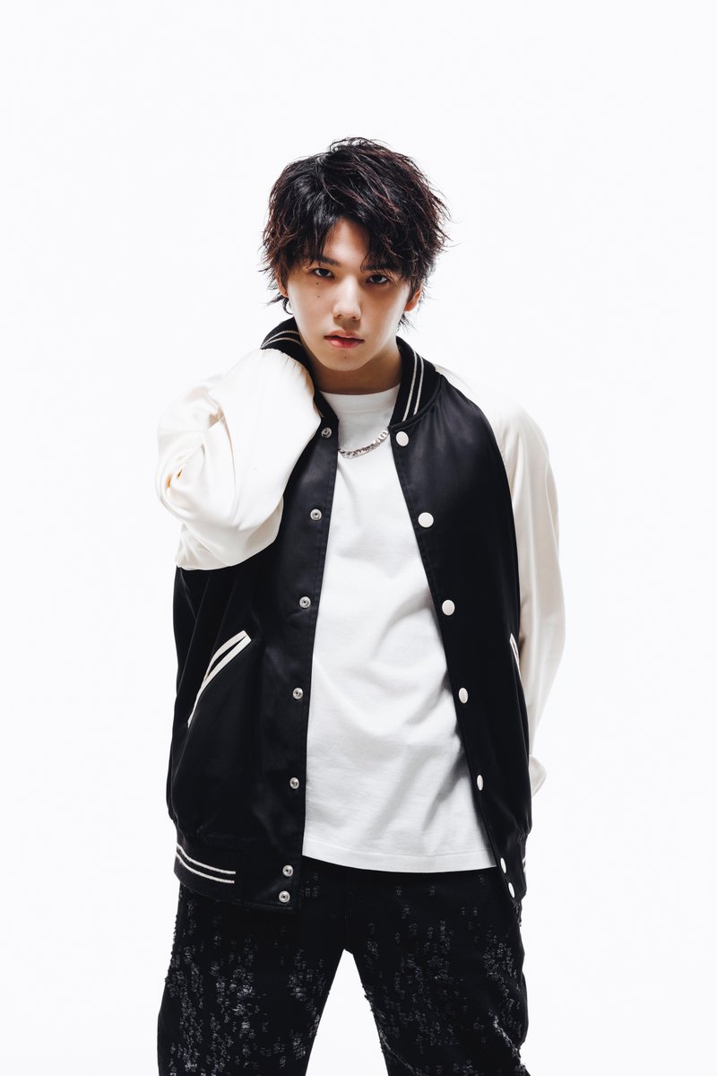 TBS_awards's tweet photo. #レコード大賞
生放送で感動の瞬間をお届け💐🎼

このあと「作詩賞」
#Hiro 「I’m a mess」#MYFIRSTSTORY

「作曲賞」
#Ayase「アイドル」#YOASOBI

2組をご紹介！ https://t.co/GDBeQ8ahWL