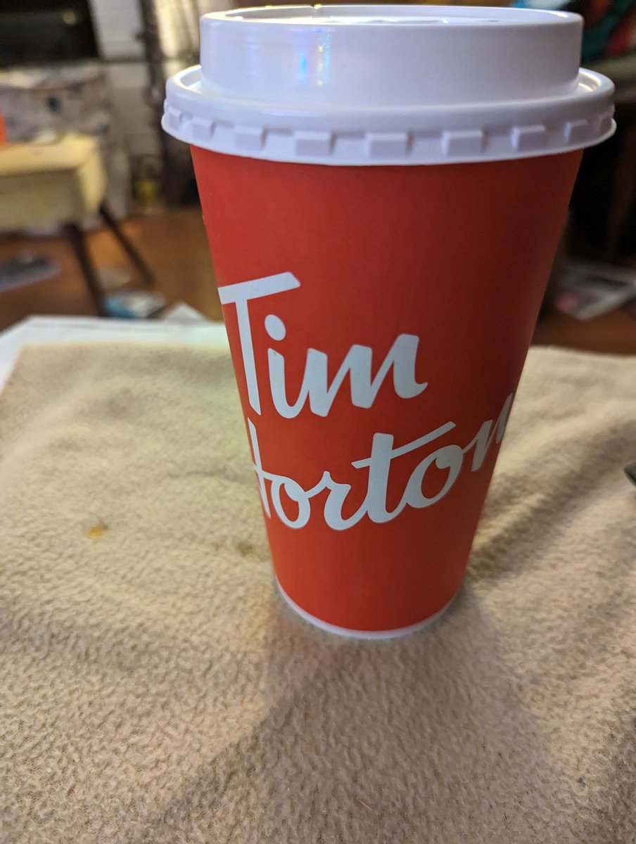 skatingpj's tweet photo. In a lovely #payitforward moment - the person in front of me in the drive thru paid for Mama's #doubledouble and my #triplecream for tomorrow morning on my #timhortons run tonight! Made my day! #thankyou❤️ whoever you are! https://t.co/D2EuvcnLg1