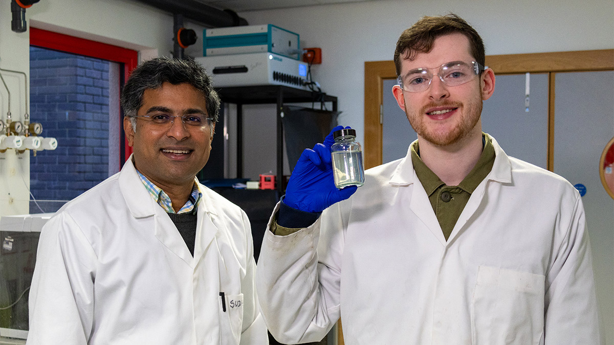 🌍#Distilling industry wastewater could create green #hydrogen, Heriot-Watt scientists have found 🥃🌿

More here: tinyurl.com/2n7caa2k

#SustainableHWU #greenhydrogen #whisky #cleanenergy @heriotwatt_eps @HeriotWattUni