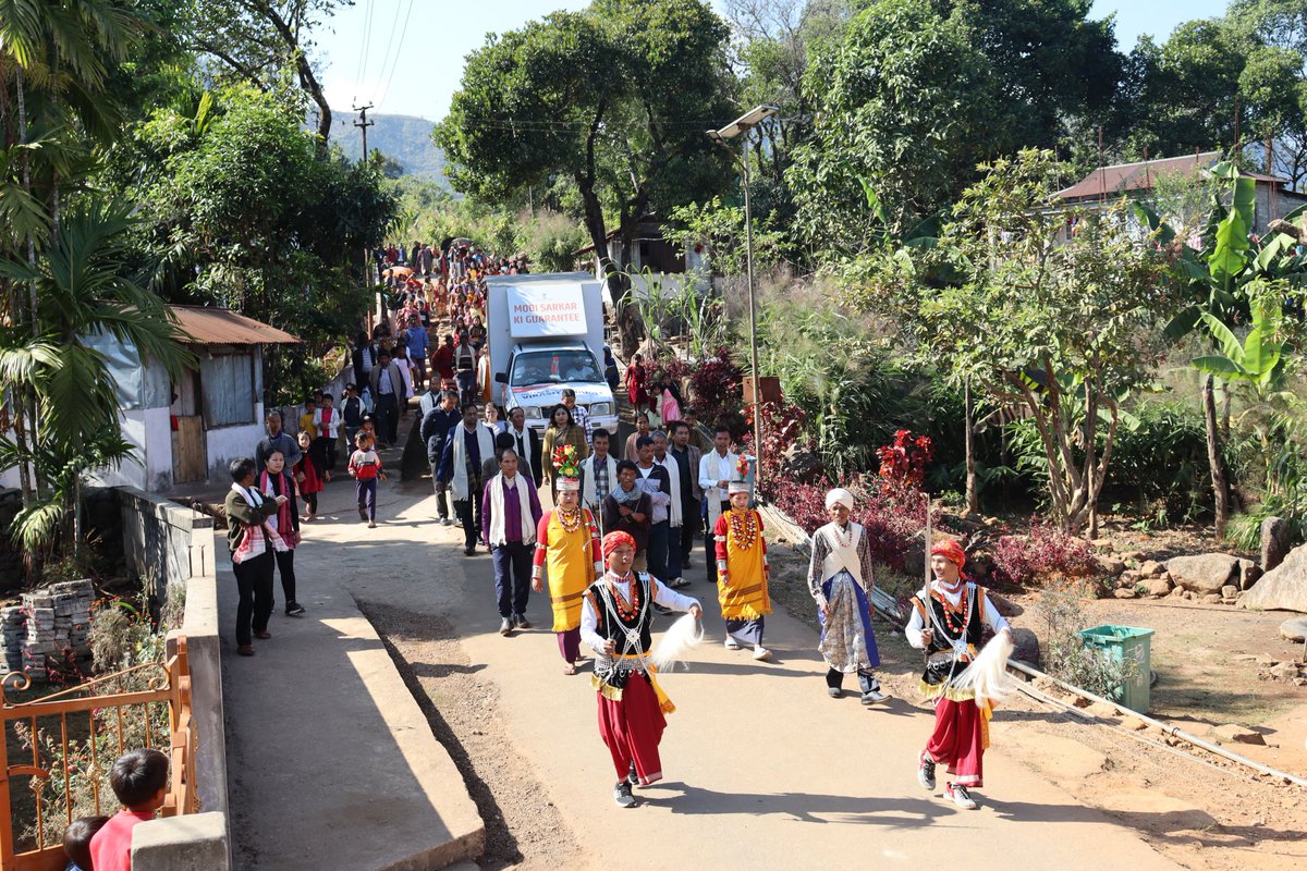 RothellKhongsi1's tweet photo. Kongthong village celebrated Hamara Sankalp Viksit Bharat in the presence of Deputy Secretary Government of India and officials of State Government of Meghalaya. Thank you Prof @RakeshSinha01 for adoption thank you @narendramodi @SangmaConrad @PMOIndia @WIONews https://t.co/3ZxcivLNT3