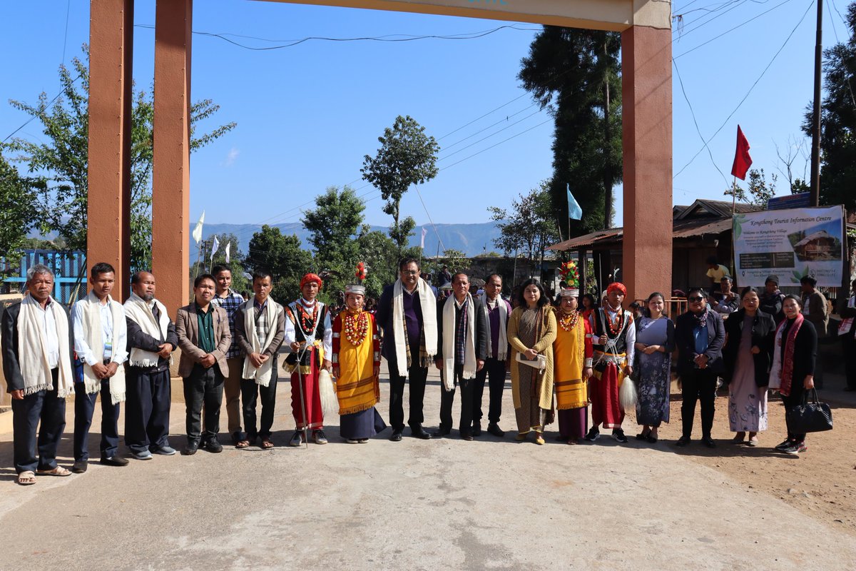 RothellKhongsi1's tweet photo. Kongthong village celebrated Hamara Sankalp Viksit Bharat in the presence of Deputy Secretary Government of India and officials of State Government of Meghalaya. Thank you Prof @RakeshSinha01 for adoption thank you @narendramodi @SangmaConrad @PMOIndia @WIONews https://t.co/3ZxcivLNT3