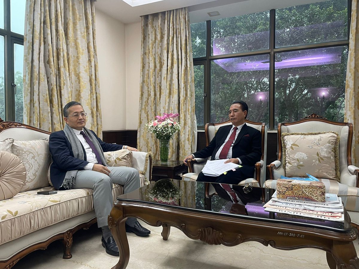 Ministry of Civil Aviation Secretary Pu V. Vualnam leh Chief Financial Controller Pu Vanlaldina Fanai te chuan Delhi Mizoram House ah CM Pu Lalduhoma an hmu a. Lengpui Airport AAI or Adani hnena hlan thute, Helicopter Service leh helipad tha zawk neih dan tur te an sawi ho.