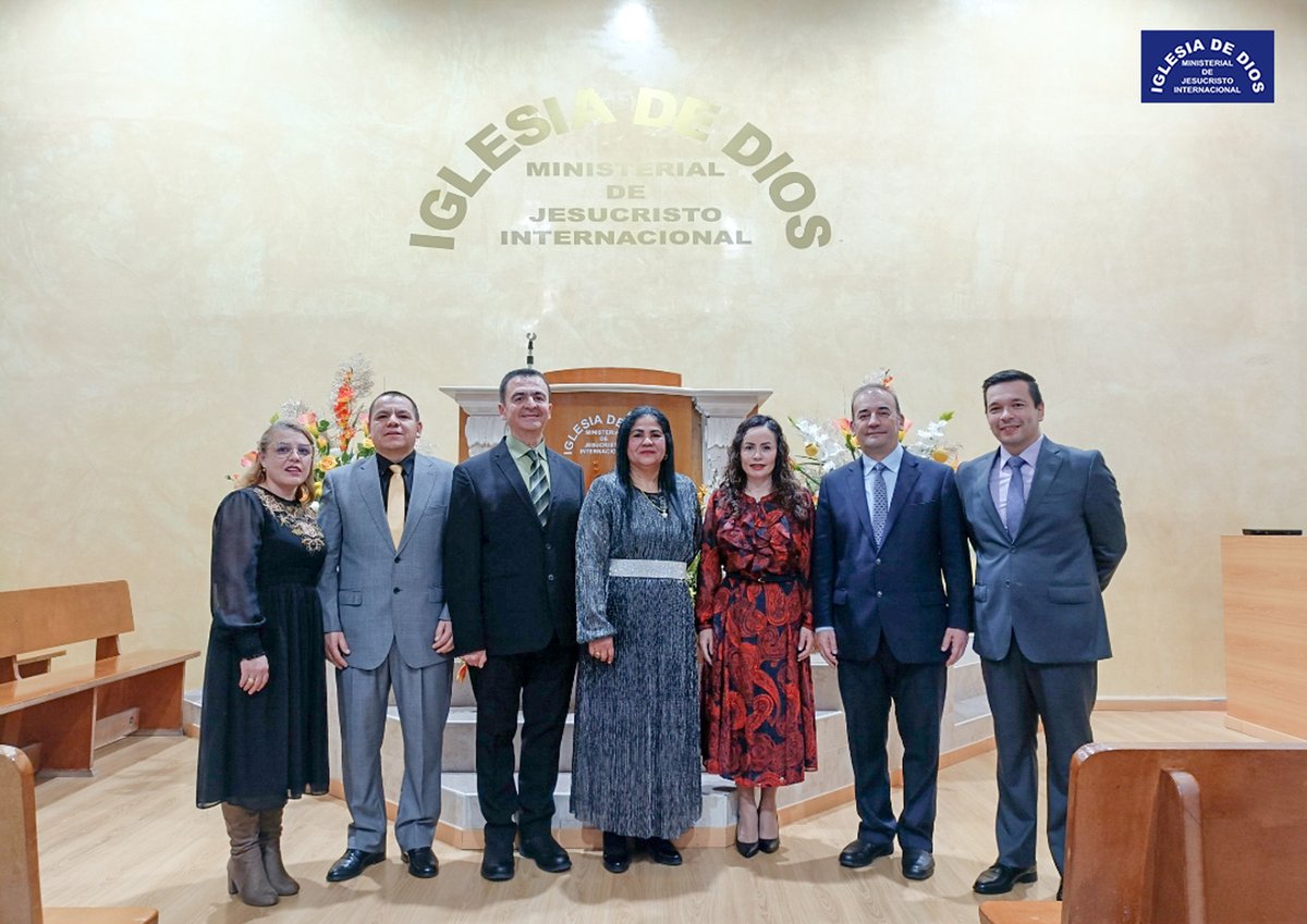 IDMJIoficial's tweet photo. 🇪🇸 Fotos: Visita del Hermano Carlos Alberto Baena a la Iglesia de Granada, España
https://t.co/fjnxWXYj0f

El día jueves 28 de diciembre de 2023 la Iglesia de Granada, en la comunidad de Andalucía, España, recibió la visita del Hermano Carlos Alberto Baena, Pastor General de la iglesia y su esposa, la Hermana Raquel Hernández, también asistieron hermanos de otras ciudades, Marbella, Sevilla, Almería, Málaga y otras más.