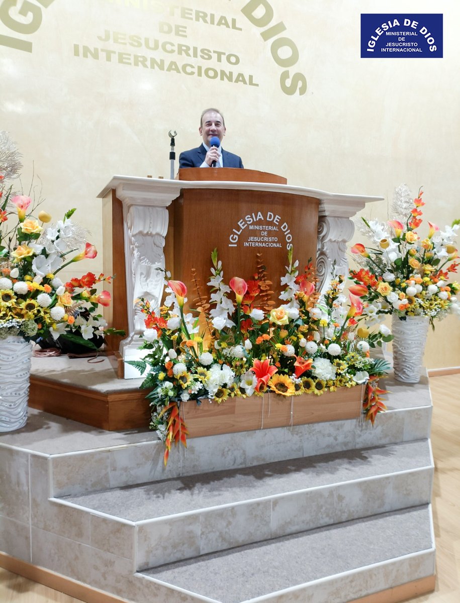 IDMJIoficial's tweet photo. 🇪🇸 Fotos: Visita del Hermano Carlos Alberto Baena a la Iglesia de Granada, España
https://t.co/fjnxWXYj0f

El día jueves 28 de diciembre de 2023 la Iglesia de Granada, en la comunidad de Andalucía, España, recibió la visita del Hermano Carlos Alberto Baena, Pastor General de la iglesia y su esposa, la Hermana Raquel Hernández, también asistieron hermanos de otras ciudades, Marbella, Sevilla, Almería, Málaga y otras más.