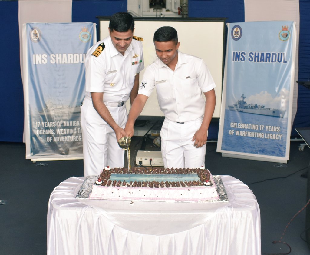 Southern Naval Command (@in_hqsnc) on Twitter photo INS Shardul turns 17 today!
Indigenously built by <a href="/OfficialGRSE/">GRSE - Garden Reach Shipbuilders & Engineers Ltd</a>, the #IndianNavy amphibious ship played stellar role during #CycloneOckhi HADR efforts, aid to flood hit Madagascar (2020) & Op #SamudraSetu in battle against COVID19.
Lives to her Motto 'All for One, One for All' INS Shardul turns 17 today!
Indigenously built by <a href="/OfficialGRSE/">GRSE - Garden Reach Shipbuilders & Engineers Ltd</a>, the #IndianNavy amphibious ship played stellar role during #CycloneOckhi HADR efforts, aid to flood hit Madagascar (2020) & Op #SamudraSetu in battle against COVID19.
Lives to her Motto 'All for One, One for All'