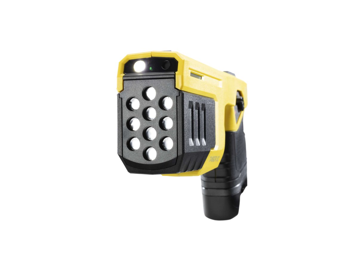 SurreyPoliceFed's tweet photo. The new Taser T10 - subject to approval by Government scientists this year - will be made available to all forces in the UK  https://t.co/DmSBGgaEpl https://t.co/iOlcxUi3GV