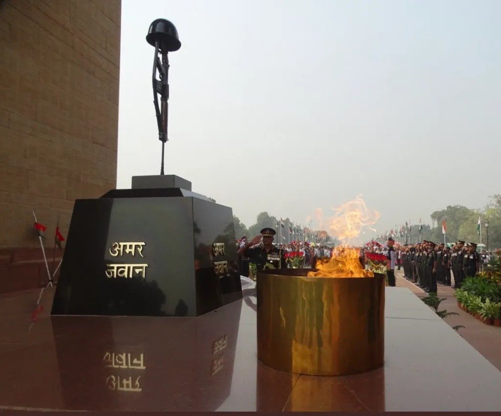 GeneralBakshi's tweet photo. India gate is now vacant. My request &amp; suggestion. let us build War memorial for INAs 26,000 martyrs there. Heres an appeal to the Honable PM Shri Narendra Modi.This is most essential to give peace to those 26,000 souls. Pl share very widely https://t.co/R9nl31Odkn