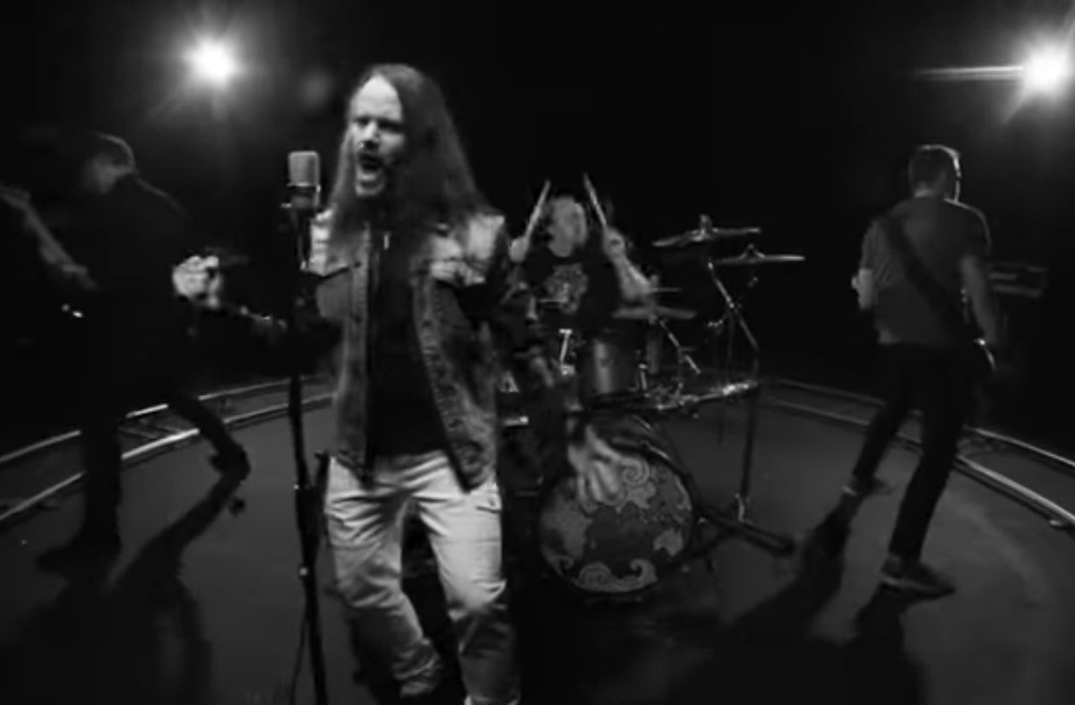 fightinposeidon's tweet image. It’s appointed for man once to die
Maybe years, maybe tonight
No matter how hard we rage against the dying of the light
It comes for everyone
For all of us return to dust
@theocracyband #returntodust