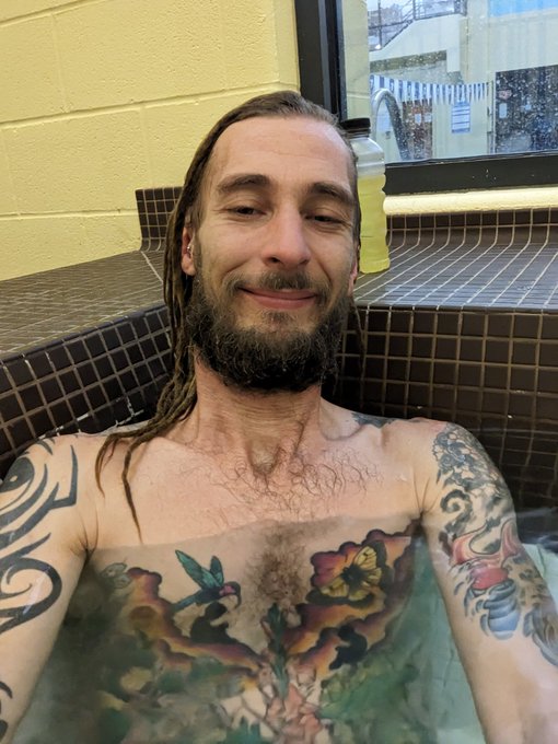 Push snow and salt all night  then hit the gym for sauna and hot tub time..  life is good! https://t<a href="/tag/hotmombod"class="tags"><span>#hotmombod</span></a>