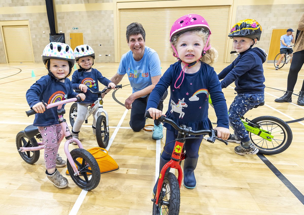 WokinghamBC's tweet photo. Our former cycle training co-ordinator has won an award from The Bikeability Trust! 🏆

Jill Bissell, who is now retired, launched @BikeabilityUK  training in our borough's schools and taught thousands of children to ride. 🧒🚴

Find out more: https://t.co/OxSg7I8XA0 https://t.co/7Jw14a3amf