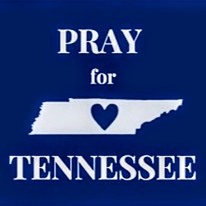 I spent the day thinking about my hometown Clarksville, Tenn. This wasn't their first winter tornado, nor the worst, but it's so heartbreaking. Folks ready to celebrate with family for the holiday, now just trying to put their lives back together.
#ClarksvilleTN
#TwamilyTag