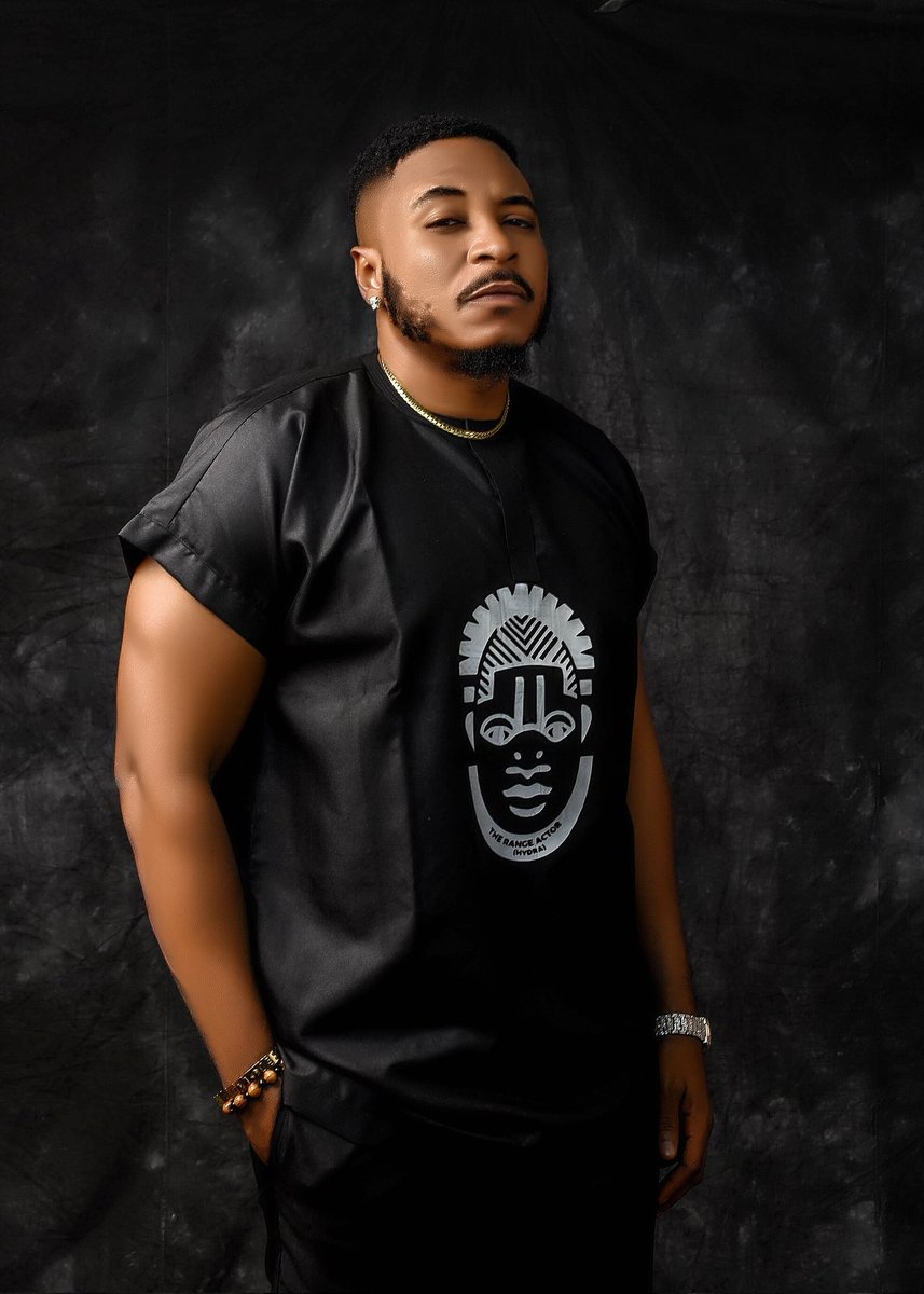 Hydraaneme's tweet photo. Over 60+ Films shot last year, I want to thank All the Producers and Directors who gave me a shot. 2024 will be greater 🙏🏿. LEGGO!

🪡🧵🧥outfit @honfashionempire

#TheRangeActor 2.0 https://t.co/KuXbEtaFR7