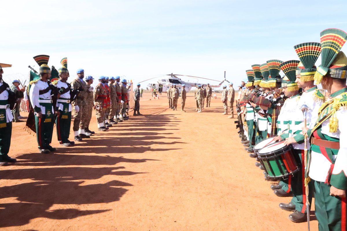 Today, @UNISFA_1 organized a ceremony to honor the departing @PakBatt1_UNISFA troops after over a year of multifaceted efforts in fostering peace and security n #Abyei. Their dedication has significantly contributed to advancing peace particularly in sector North.