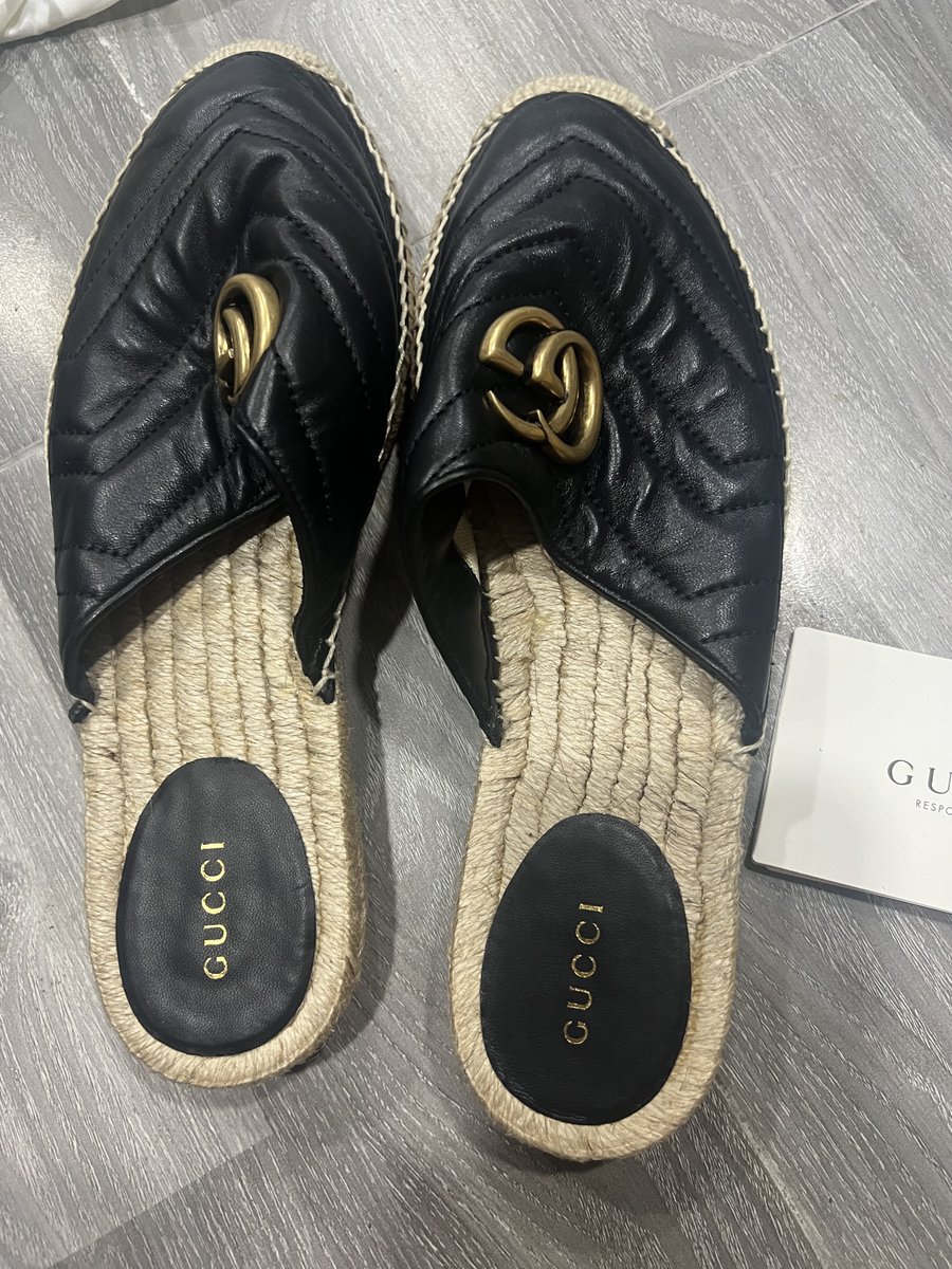 MPJ91_'s tweet photo. วันนี้มีเรื่องดีๆกับเรา มาแจก รองเท้า 1 คู่ size 39 ยาว 24.5-25 cm อันนี้ลองใส่เดิน 1 ครั้งถ้วน ถ้าไม่ซีเรียส มา RT ได้เลยยย ไม่มีกล่องให้นะคับบบ มีแต่ถุงผ้า https://t.co/p9ciCP4m0S