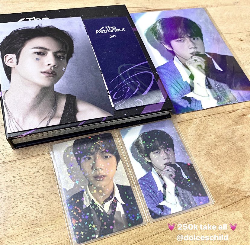 dolceschildd's tweet photo. [PLS HELP RT💓]
Want To Sell / WTS
PHOTOCARD BTS INA 💓

🎀 album jin the astronaut ungu (-qr) + POB WV 250k 
🎀 pc jin green 100k
🎀 pc jin purple 90k
🎀 pob set wv 65k  
incl freebies, negotiable
Bengkulu

Wts pc photocard bts mpc jimin jungkook taehyung jin suga namjoon jhope https://t.co/QjpW7erbj0