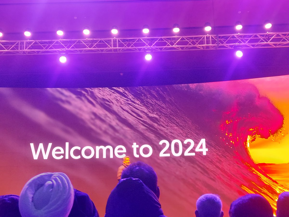 Shilpijain30's tweet photo. At #RedmiNote13    series launch event. Congratulations @XiaomiIndia for completing 10 successful years in India. https://t.co/J5VMk813CW