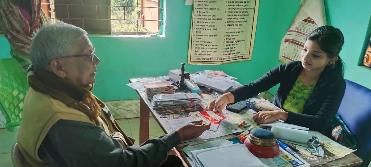 CPMG_Odisha's tweet photo. Sri Shyam Sundar Das from Namatara GP, Jajpur, Odisha, a beneficiary of various saving schemes like #POBS, #SSA, #RD of #IndiaPost thanked #IndiaPost and Hon'ble #PMO.
#HamaraSankalpViksitBharat #PostOffice4ViksitBharat https://t.co/MHDhTQZOxJ