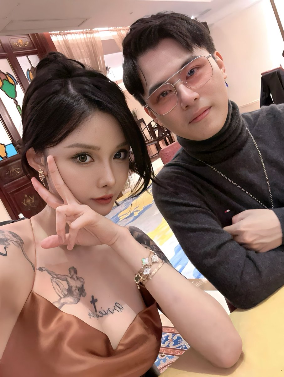 新年快乐 https://t.co/Deb3Ow0evV