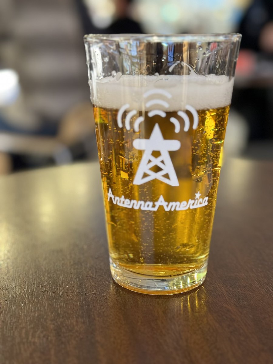 Jun_No13's tweet photo. 買い物ついでに一杯🍺
#Revision
#CitraSlam
#クラフトビール
#アンテナアメリカ品川 https://t.co/HjvdvZd4Lp
