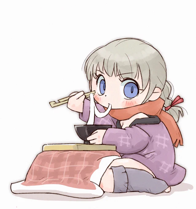 こたつは小さいほうがいいw ブリとカツオ菜は母の、かしわとカツオ菜は嫁の雑煮です。 