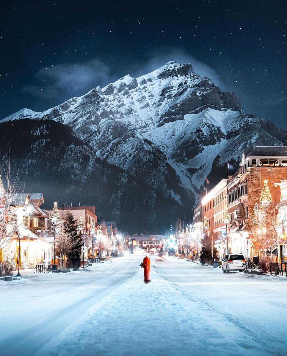 nritravelogue's tweet photo. Embrace the winter wonderland vibes of Banff, Canada—crisp air, snowy peaks, and breathtaking landscapes! 🌨️✨ 

#BanffAdventure #WinterMagic #ExploreCanada https://t.co/a2hDisdrR1