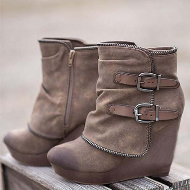 DGlamoros's tweet photo. Female Booties With Wedge Heels Platform Boots Women Winter. See more at https://t.co/0MER80Pny5 

wintercollection #wintershoes #wintershopping #shoestyle #shoesaddiction #shoeaddicts #shoesshoppingonline #shoeaddicted #boots #bootslover #heelshoes #bootgallery #leatherboots https://t.co/qsHYO757xw