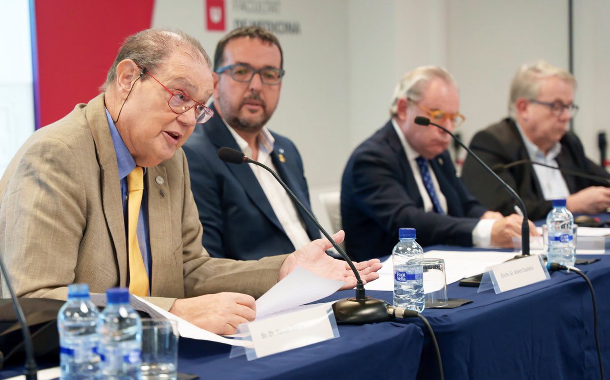 Lamentem la mort del Dr Xavier Sierra, president del Patronat 
<a href="/MHMedicinaCat/">Museu d'Història de la Medicina de Catalunya MHMC</a> i divulgador de la història mèdica de Catalunya.

La seva crònica sobre la inauguració de la subseu del #MHMC a la Facultat de #Medicina <a href="/uvic_ucc/">UVic-UCC</a> ➡️xsierrav.blogspot.com/2023/11/museo-…

Gràcies per fer-ho possible.