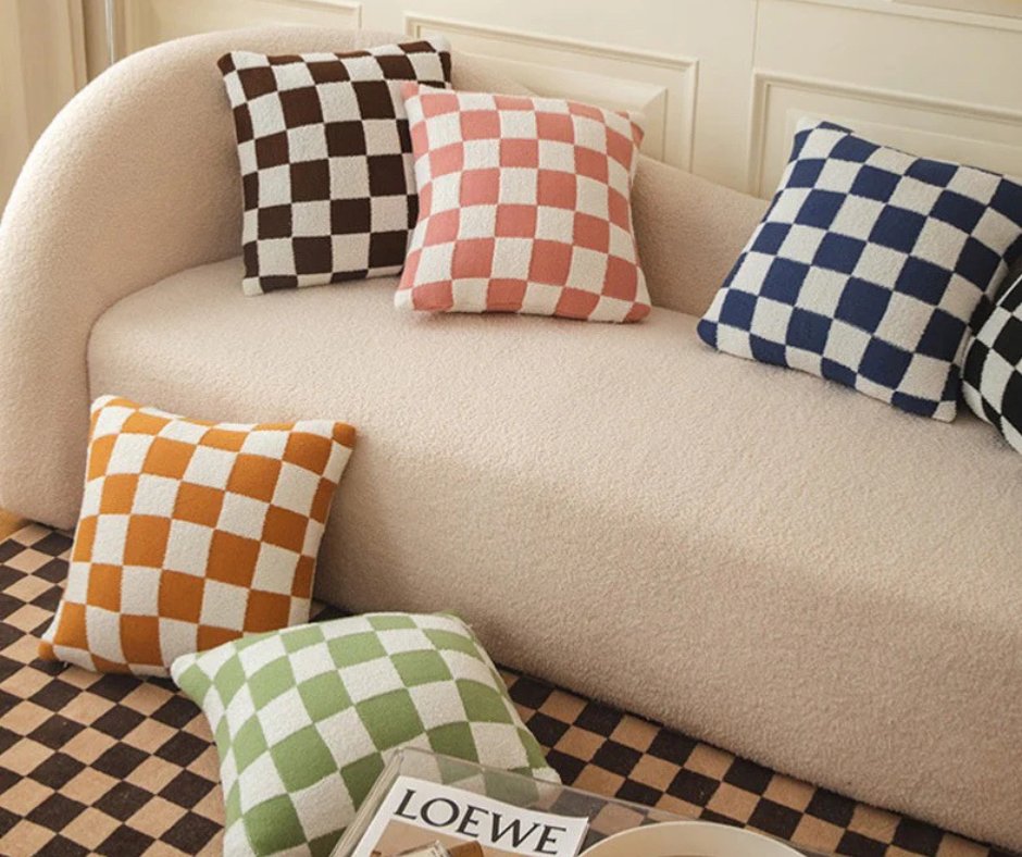 StyleMyRoom's tweet image. Give your space a makeover with this versatile and chic checkerboard design cushion.

Available to shop in 6 colours!
stylemyroom.com.au

#cushioncovers #checkerboard #checkerboardstyle #homedecorideas