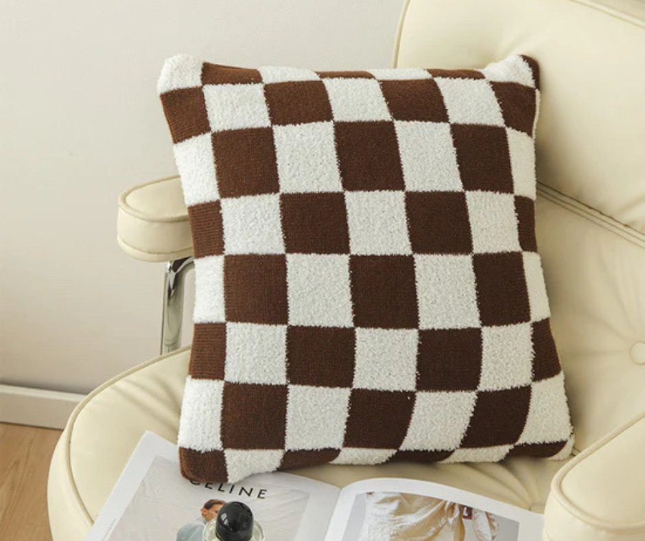 StyleMyRoom's tweet image. Give your space a makeover with this versatile and chic checkerboard design cushion.

Available to shop in 6 colours!
stylemyroom.com.au

#cushioncovers #checkerboard #checkerboardstyle #homedecorideas