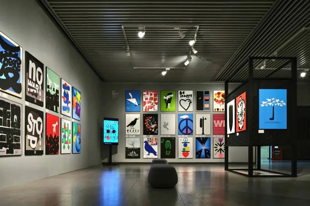 NanjingMemorial's tweet photo. 🎨The 2023 Nanjing International Poster Bienale For Peace is now on display at the Memorial Hall. This theme is "Mutual Learning Between Civilizations and Peace Co-construction". In the next few days, we will display some posters.
🌍 #PeaceVision #NanjingMassacre https://t.co/Jkmeo7m7WE
