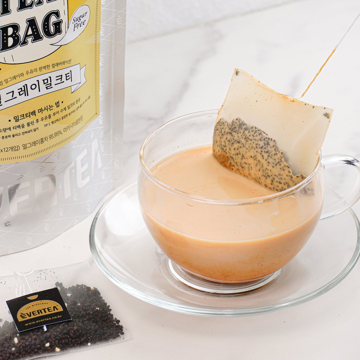 everteaofficial's tweet photo. _𝙈𝙞𝙡𝙠 𝙏𝙚𝙖 𝘽𝙖𝙜
✔ 티백 하나로 완성하는 간편한 수제밀크티
✔ 일반 티백 대비 3배 많은 양으로 진한 맛
✔ 벌꿀분말사용, 무설탕 https://t.co/8p7GpYDW3S