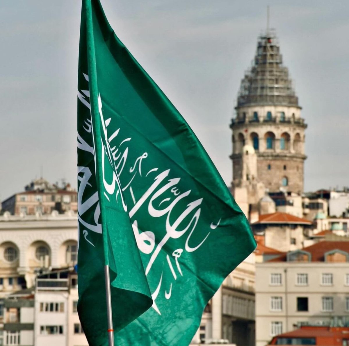 cnrdlkasm's tweet photo. Selam hidayet yolunda olanların üzerine olsun...
#Hamas #Tevhid  #şeriat https://t.co/cadAqvpw71