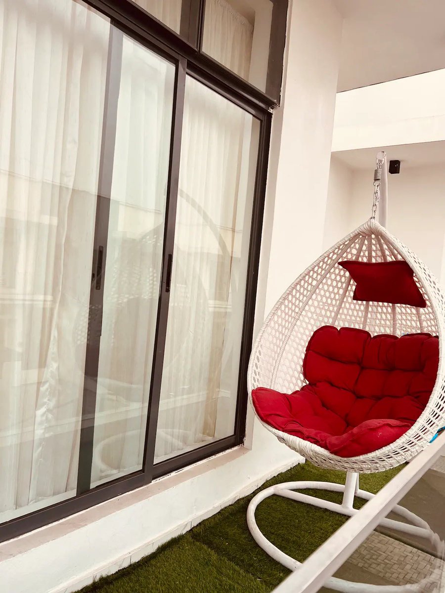 Bjmmultiservice's tweet photo. Start your year in this luxurious apartment
📍Osapa
🛏️ 4 Bedrooms
Brand New |Fitted Kitchen |5G internet Service |In-house Cinema |24 Hrs Security |24 Hrs Electricity
Send us a dm for bookings
#Bjmmultiservices #Airbnb #ShortletsApartments #LekkiShortlets
#ShortletsinLekki https://t.co/0Y1KYBi4Lw