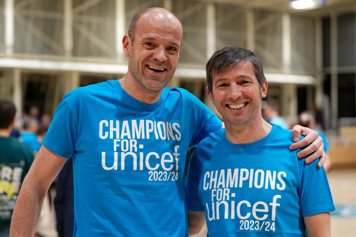 ildelima6's tweet photo. Un altre any gràcies @morabancandorra 🏀 i @unicefandorra 💙 per fer-nos gaudir d’aquest partit 🏀🇦🇩💙 #andorra #bcandorra #unicef #weareandorra #MaiPor #celades https://t.co/Wbsxg0YnKM
