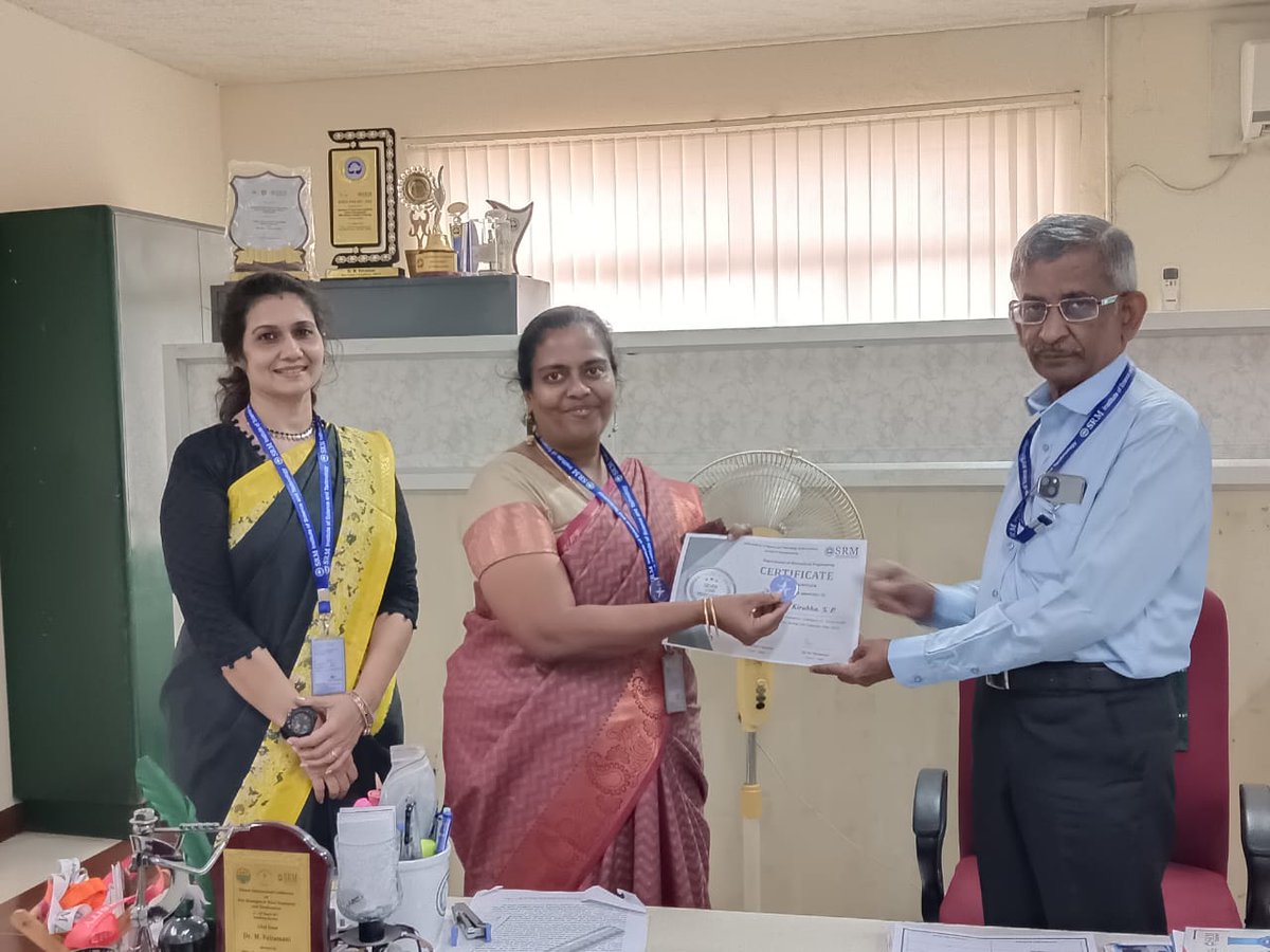 BSrmist's tweet photo. 🌟 Congrats to Dr. Snehalatha U &amp; Dr. Ashwin Kumar N on receiving the Gold Star Performer Award. 👏🏆 Dr. Angeline Kirubha S &amp; Dr. Muthu P shine bright with the Silver Star Performer Award. 🥈 Awarded for their exceptional work in 2023! @BSrmist  @SRM_Univ #award #faculty 👏 https://t.co/ei5GpxNOul