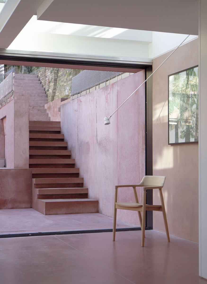 IQGlassUK's tweet photo. 'Pigments of your imagination'💫
London townhouse glazed extension inspired by the pinks of Mexico with a #structuralglassroof & #slidingglassdoors
See more structural glazing inspiration>> https://t.co/Qfs6QrKM3g
#iqglass #pigmenthouse #glassbeams #unknownworks https://t.co/kl32uyCNe9