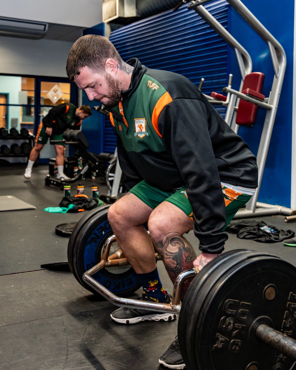 🎼 "𝙃𝙚'𝙨 𝙤𝙣𝙚 𝙤𝙛 𝙤𝙪𝙧 𝙤𝙬𝙣"

Great to see Jimmy Watson back in training this week 🙏

🎟 Season tickets now available to order online 👇

🔗 hunsletrflc.ticketco.events/uk/en/e/season…

#swsa
