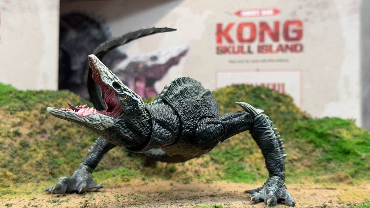 HiyaToys's tweet photo. SkullDevil action figure from Hiyatoys EXQUISITE BASIC Series coming soon! #hiyatoys #skullisland #actionfigure #skulldevil https://t.co/qnZkLpIcC0