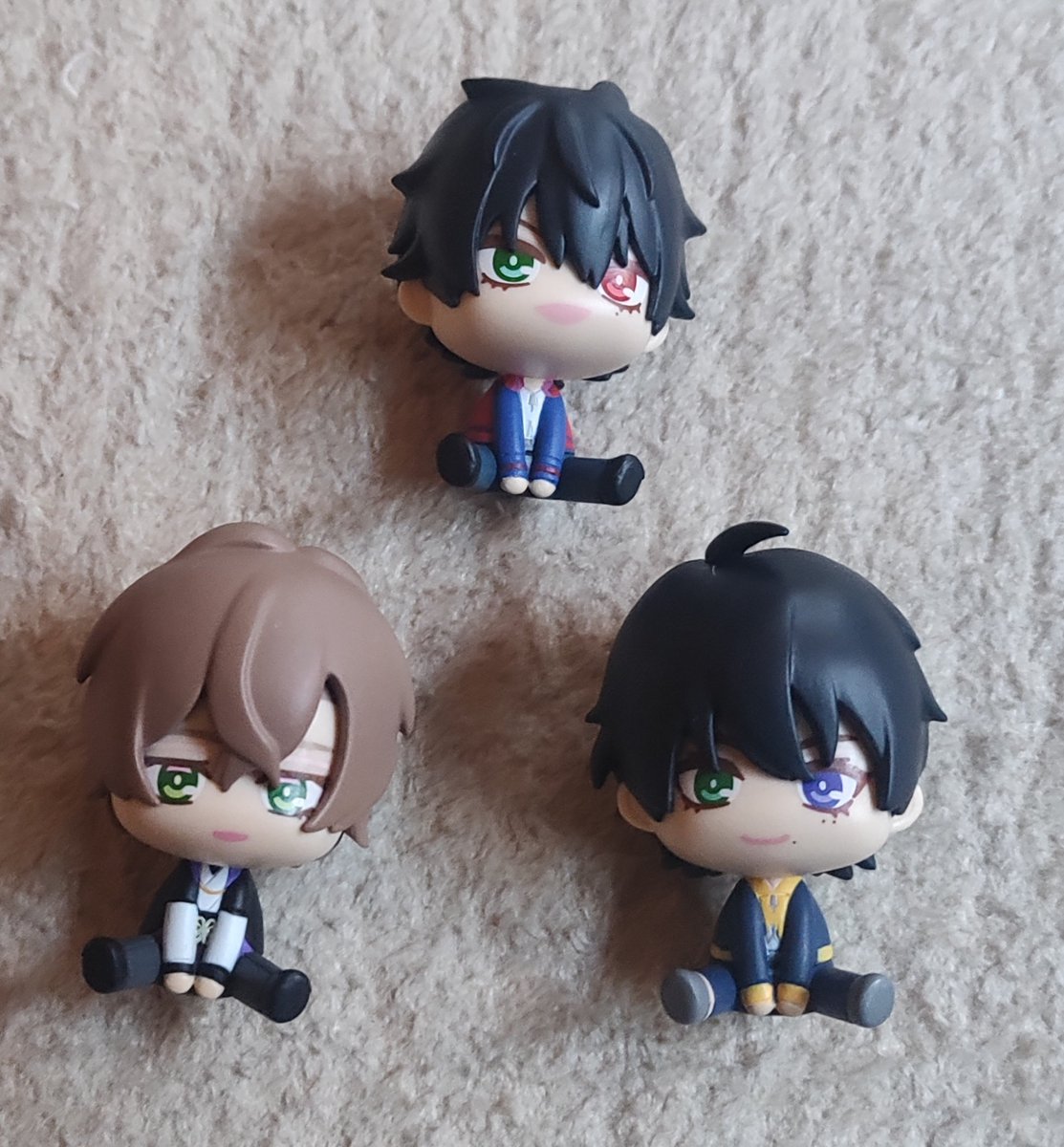 Blue_cosplay's tweet image. ヒプマイ一番くじ約6000円分やってきたリーダーズダブらず出てきて嬉しい🥰後は左馬刻と一郎だけ！！

ミニフィギュアはA賞2つとC賞1つ！
B賞売り切れてた😭😭　

MADTRIGGERCREWが人気な証拠かな！？
#ヒプマイ一番くじ #ヒプノシスマイクグッズ #推し活