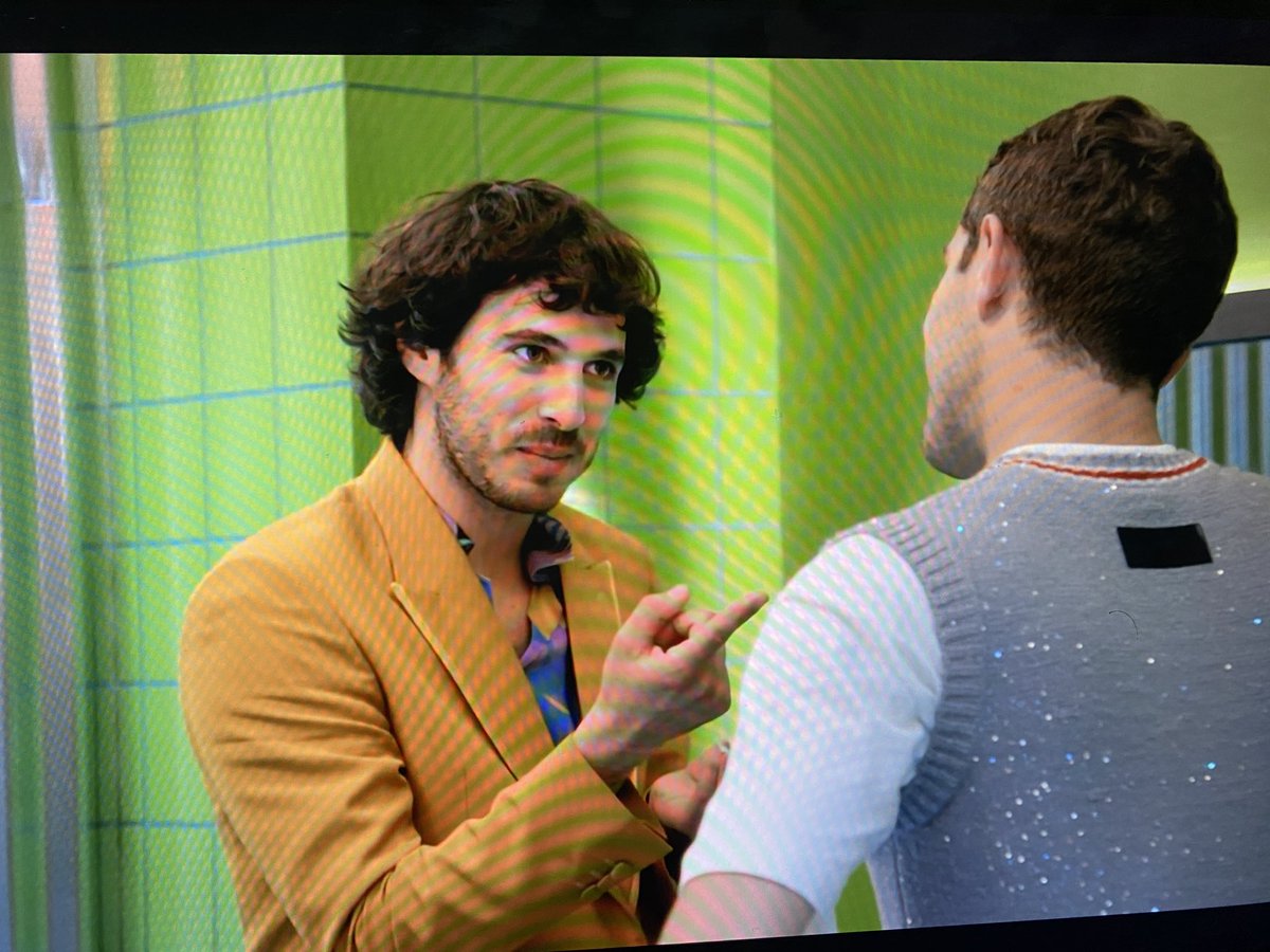 alessindk's tweet image. un @pierspollon in veste di cantante più iconico di tutti🔥 #Spollondì