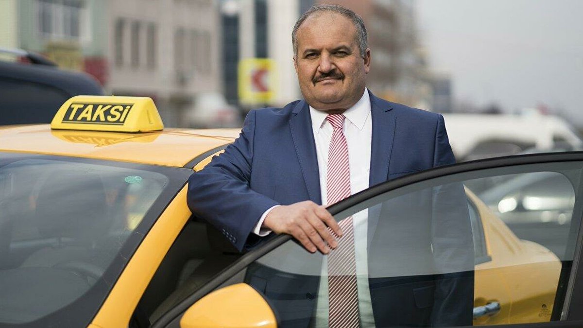 İstanbul Taksiciler Esnaf Odası Başkanı Eyüp Aksu:

"En az %65 oranında #zam yapılmasını talep ettik. İndi-bindi ücreti en az 120 TL olmalı."