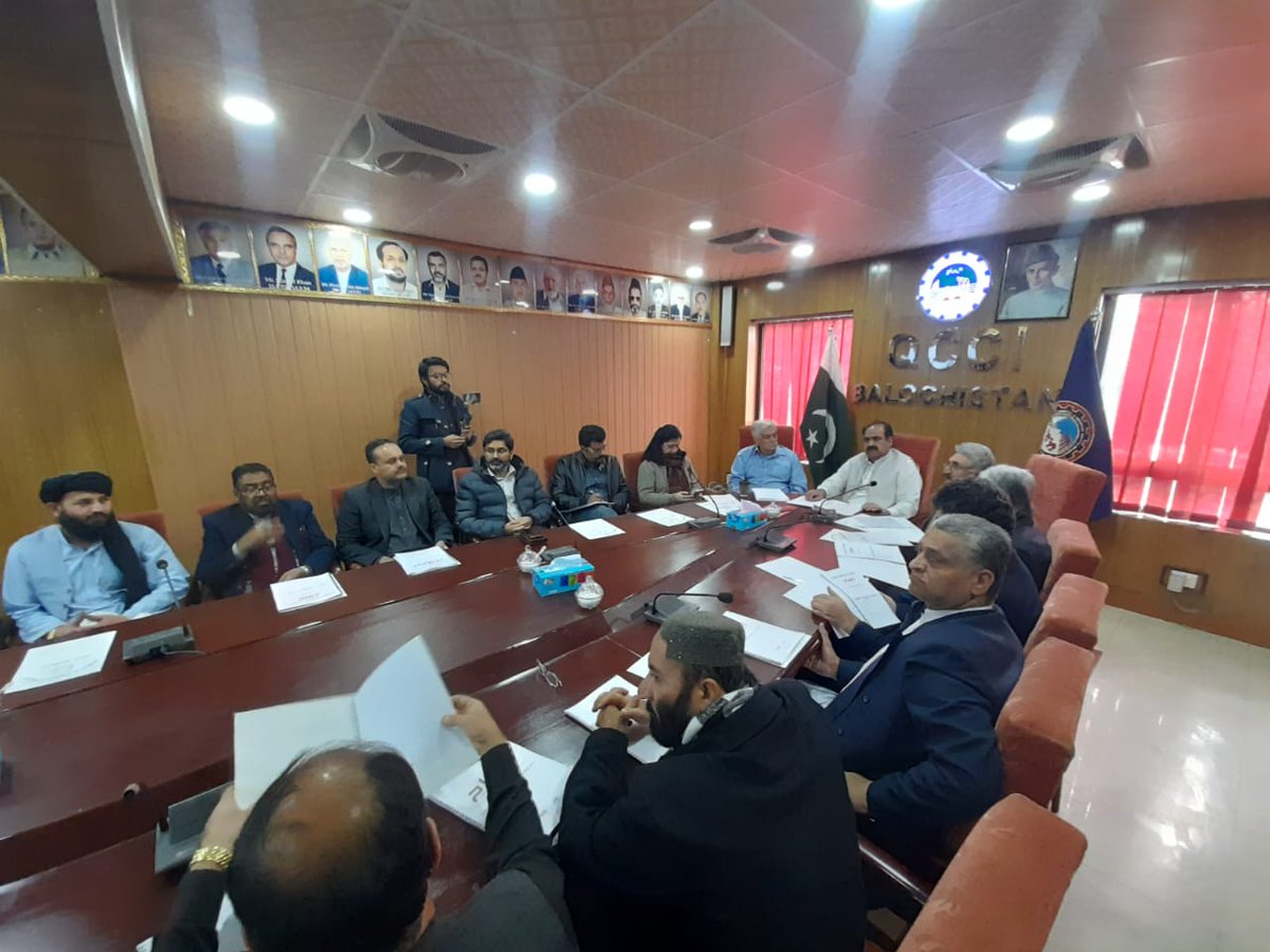 PIDEpk's tweet photo. @PIDEpk team at Quetta Chamber of Commerce &amp; Industries. This gathering focused on discussing &amp; strategizing ways to transform the business, markets &amp; trade sectors, with a strong emphasis on PIDE #اصلاح agenda. #Reform #Rethink #Revive

@nadeemhaque @durre_nayab_ @ChamberQuetta https://t.co/88cf61KElB