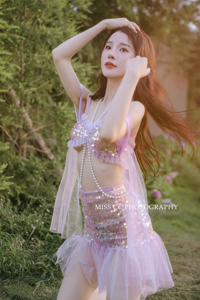 希望想念可以共鸣
-
摄影/@misscc520

#私房写真 #性感写真 #纯欲风 #摄影 https://t.co/vHth9mIqDQ